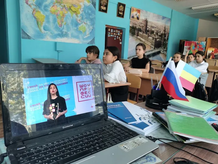 техник 2